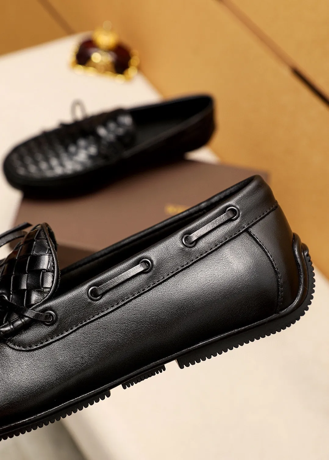 Men's Men's Shoes 💰: 420 💐BV Men's Slip-on Shoes® [BOTTEGA VENETA] Official website counter new model, one-to-one mold opening ⚠Italian calfskin embossed ➕Cow 🐂 leather lining. Driving slip-ons, available at counters, sizes 39-44 (38.45🉑️customized)